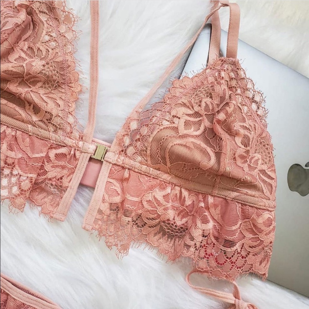 Brazilian lace Bralette & panty *COMING SOON - Picture 5 of 8